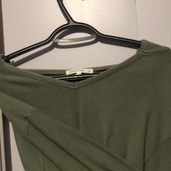 H&M size small green crop top hoodie v-neck - Picture 3 of 3